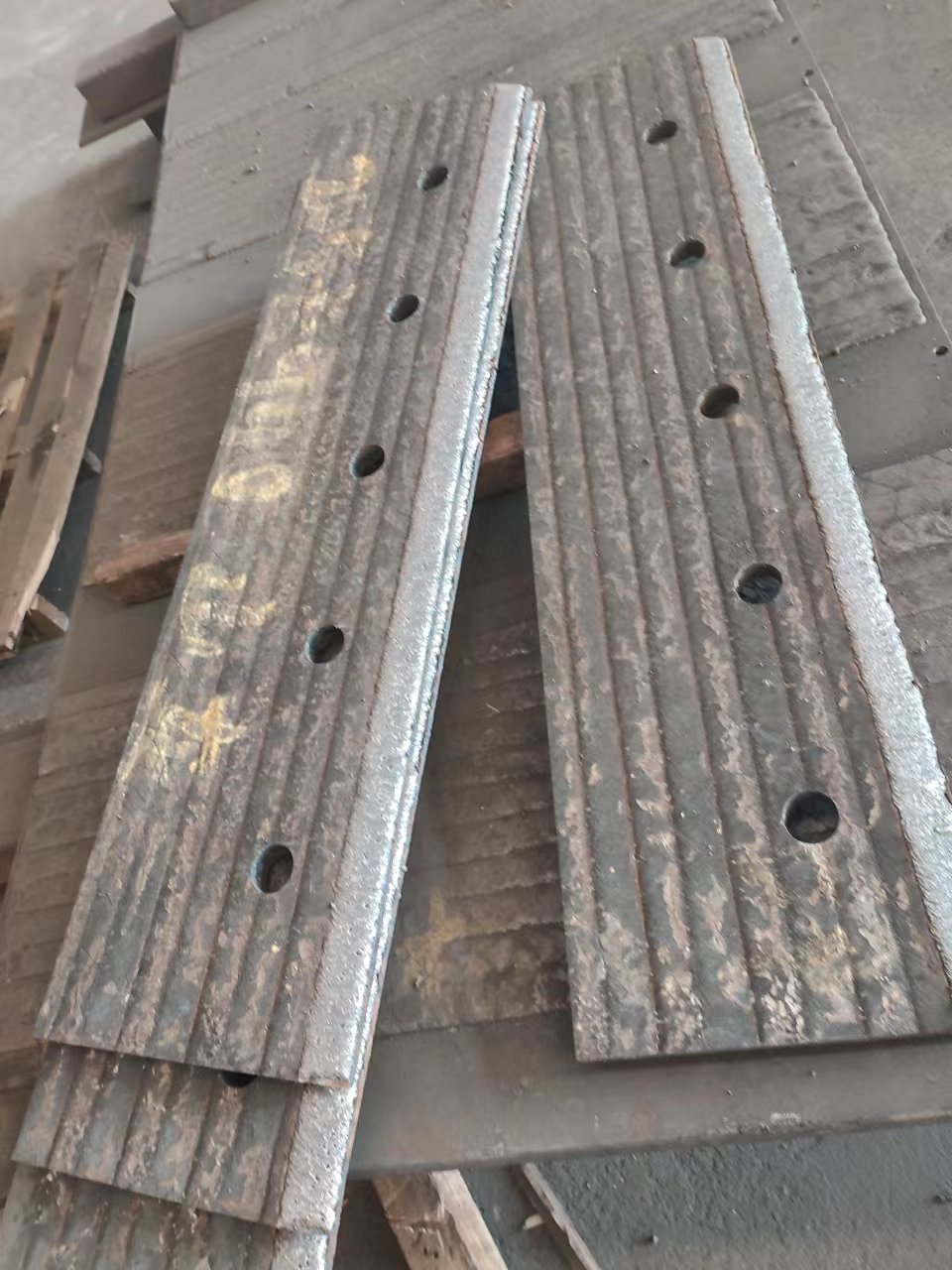江西双金属复合耐磨板加工